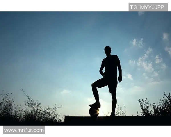 足球明星背影魅力大赏精美图片大全尽显运动风采与个性魅力